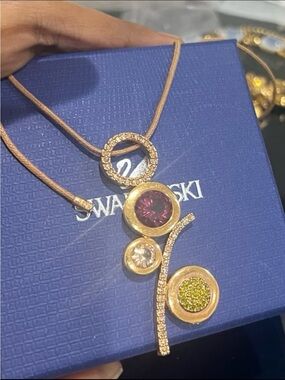Swarovski Crystal Pendant Dant Cotton Choker like new authentic verified rare